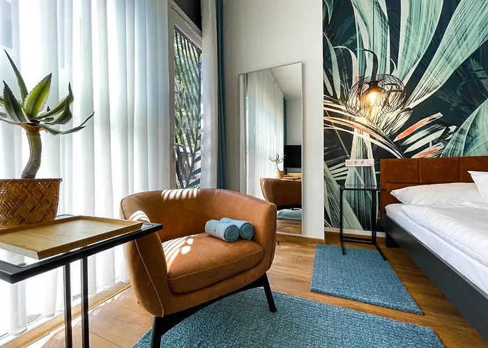 Botaniq 4* غيولا